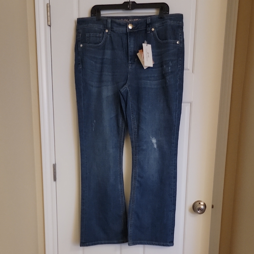 Seven7 Dark Blue Bootcut Jeans with Subtle Fading
